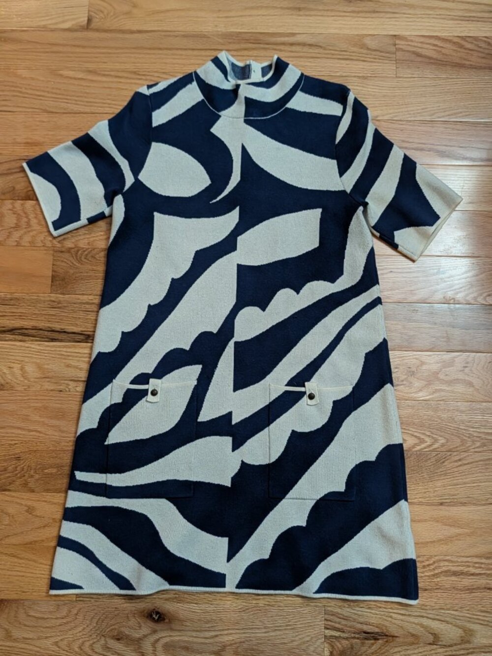 Anthropologie Annalise Mock Neck Sweater Dress by Maeve Sz M - Picture 3 of 11